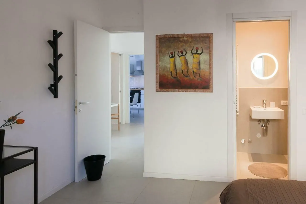 Flora Home Marina Di Carrara 0*,